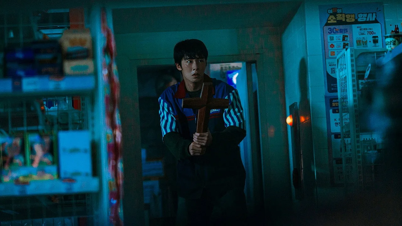 Lee Jae-wook in Netflix's Korean thriller Dead-End Job